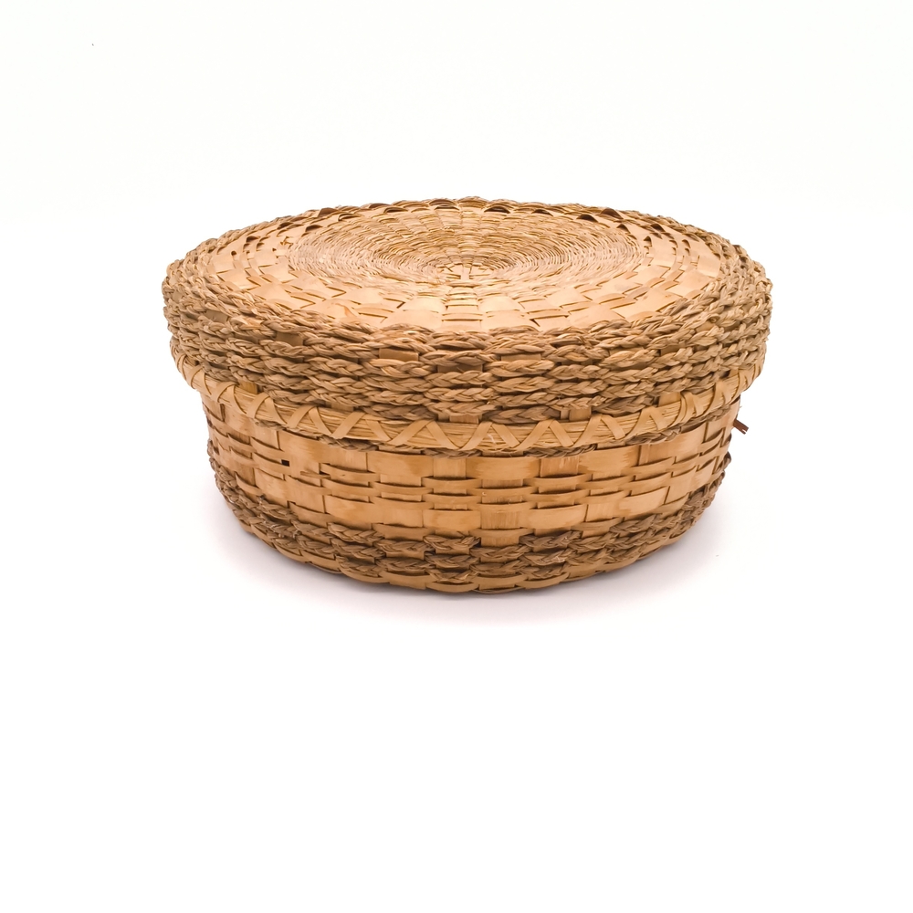 Vintage Handwoven Lidded Sewing Basket – Round Split Ash Braided Sweetgrass